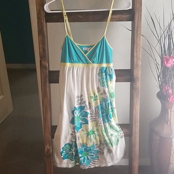 Aeropostale Dresses & Skirts - Cute spring aeropostale dress